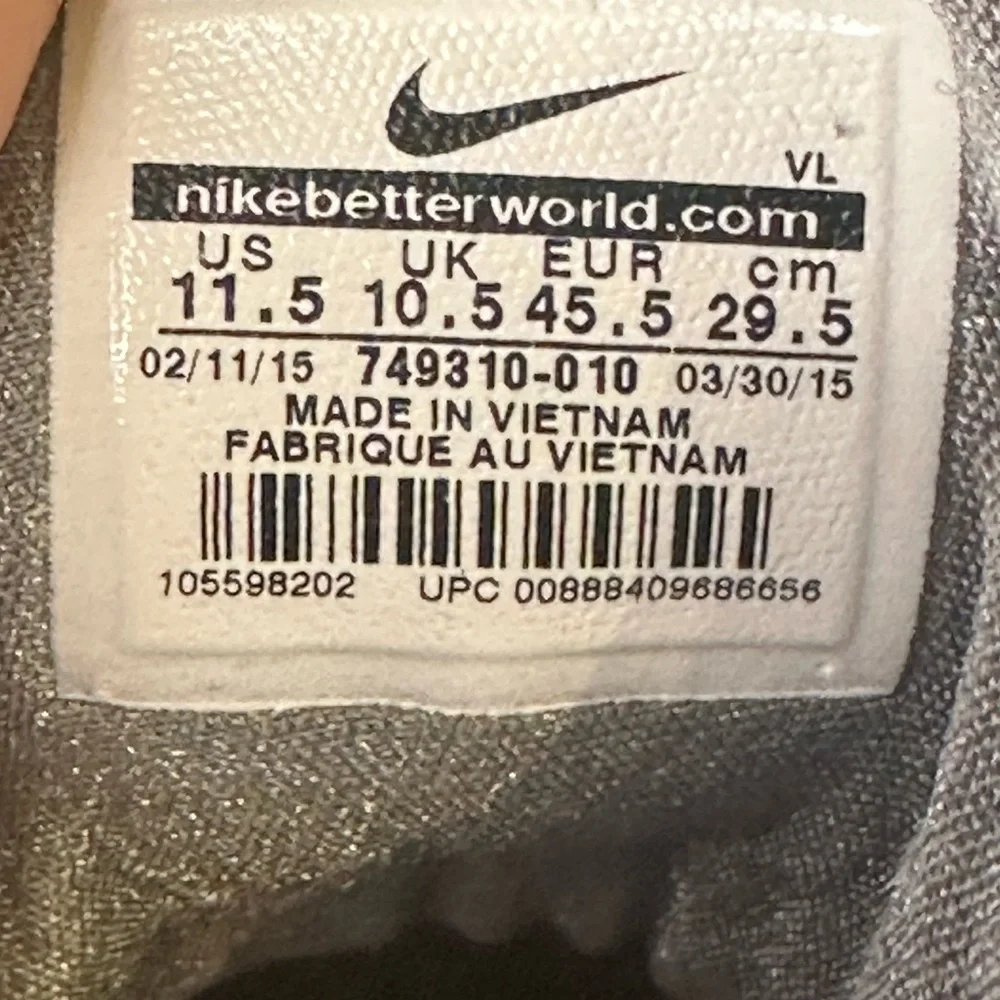 NIKE Field General 2 Grey & Red Like NEW Running Sneakers, Size 11.5 - Picture 7 of 13